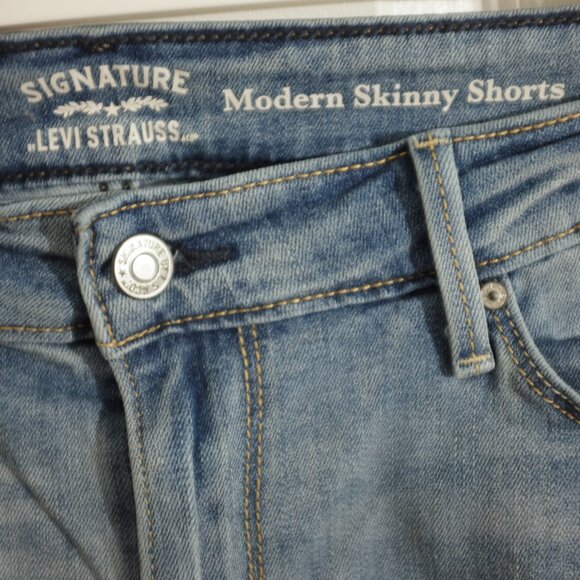Signature by Levi Strauss & co Modern Skinny Shorts distressed rolled size 14 - Picture 5 of 11